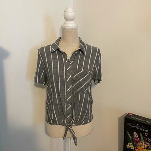 Universal Thread Tie Front Shirt